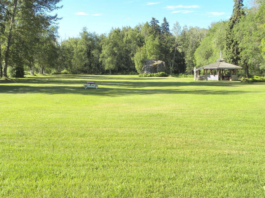 Rivermount Motel Little Fort Екстериор снимка