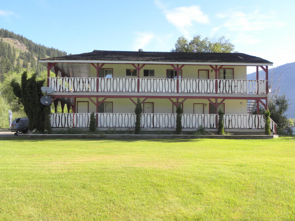 Rivermount Motel Little Fort Екстериор снимка