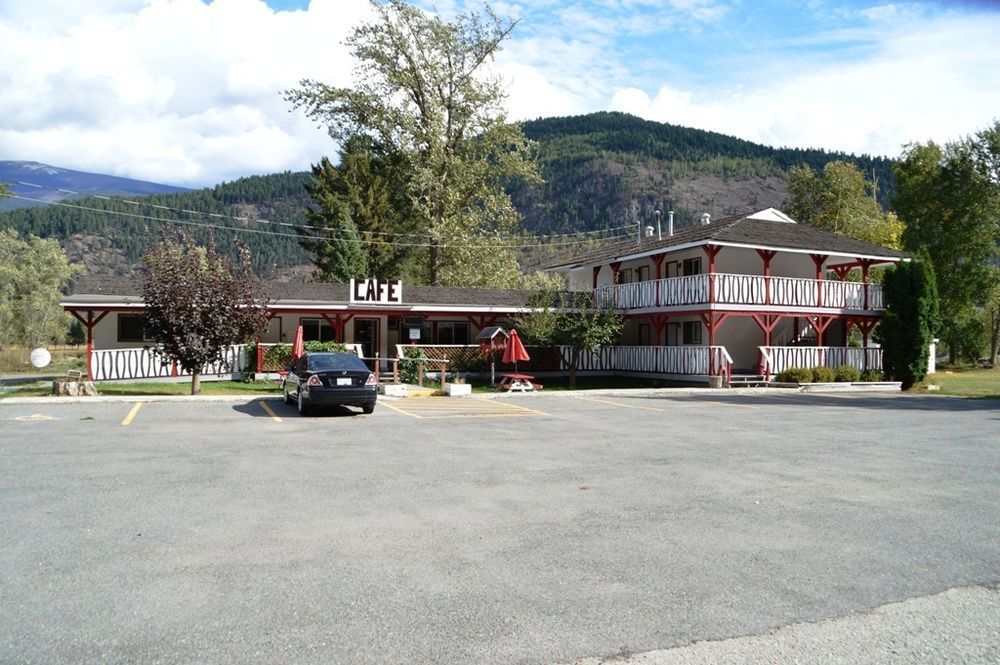 Rivermount Motel Little Fort Екстериор снимка
