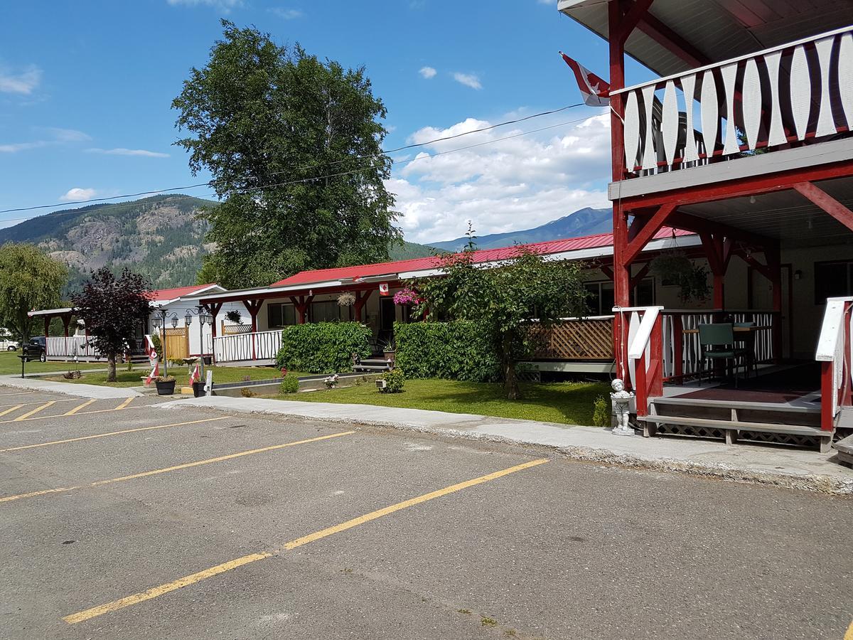 Rivermount Motel Little Fort Екстериор снимка